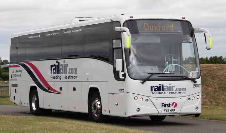 First Berkshire Rail Air Volvo B9R Plaxton Panther 20807